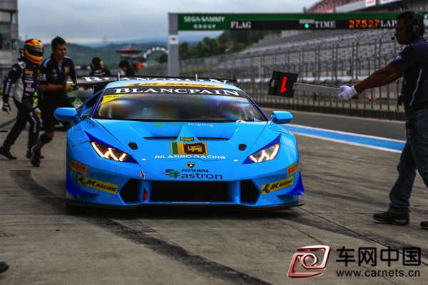 兰博基尼-宝珀Super Trofeo亚洲挑战赛富士站 -车辆进入维修区