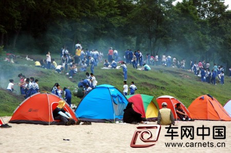 自驾车旅游装备指引 出门前别忘了带上这些物品
