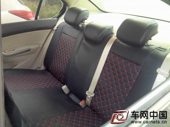 汽车安全：安装座椅套 别忽略安全