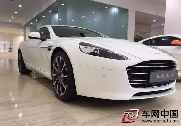 Rapide S 2017款：拥有两块电路板发动机更强