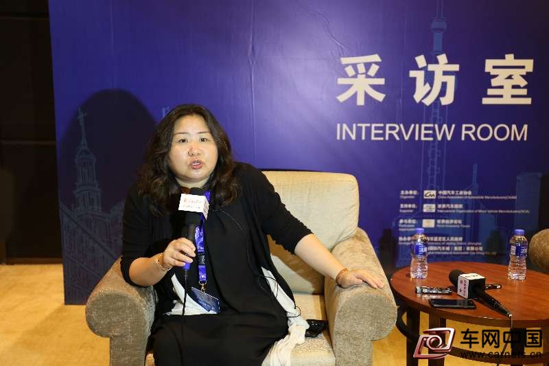 尼尔森的张振华女士