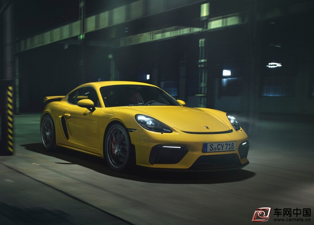 Porsche-718_Cayman_GT4-2020-1600-02