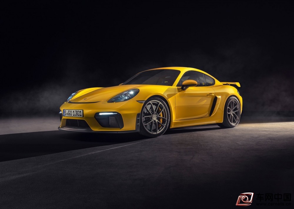 Porsche-718_Cayman_GT4-2020-1600-01