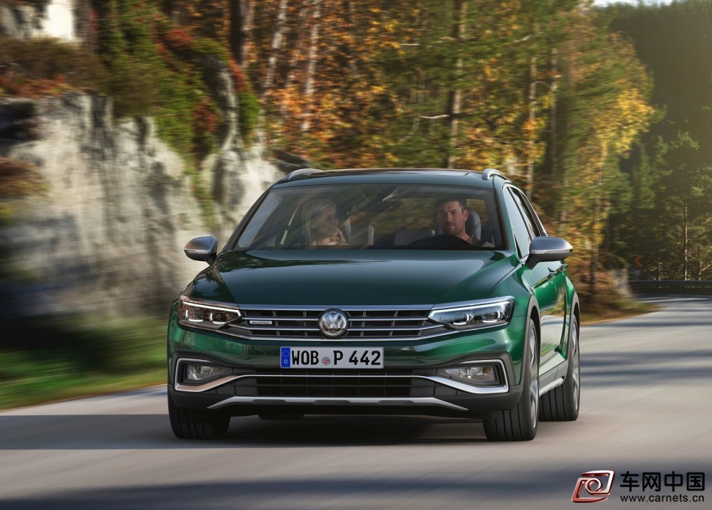 Volkswagen-Passat_Alltrack-2020-1600-14