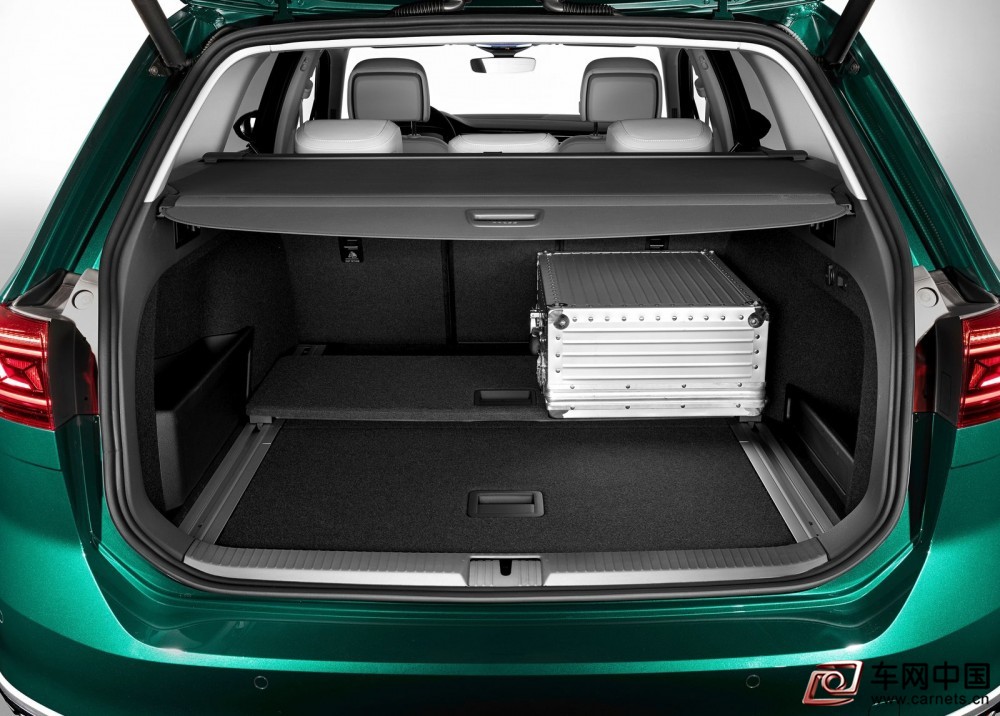 Volkswagen-Passat_Alltrack-2020-1600-3c