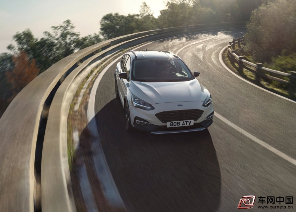 Ford-Focus_Active-2019-1600-17
