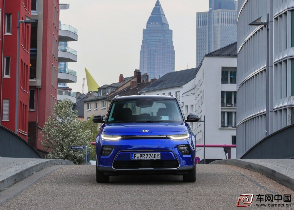 Kia-e-Soul-2020-1600-28