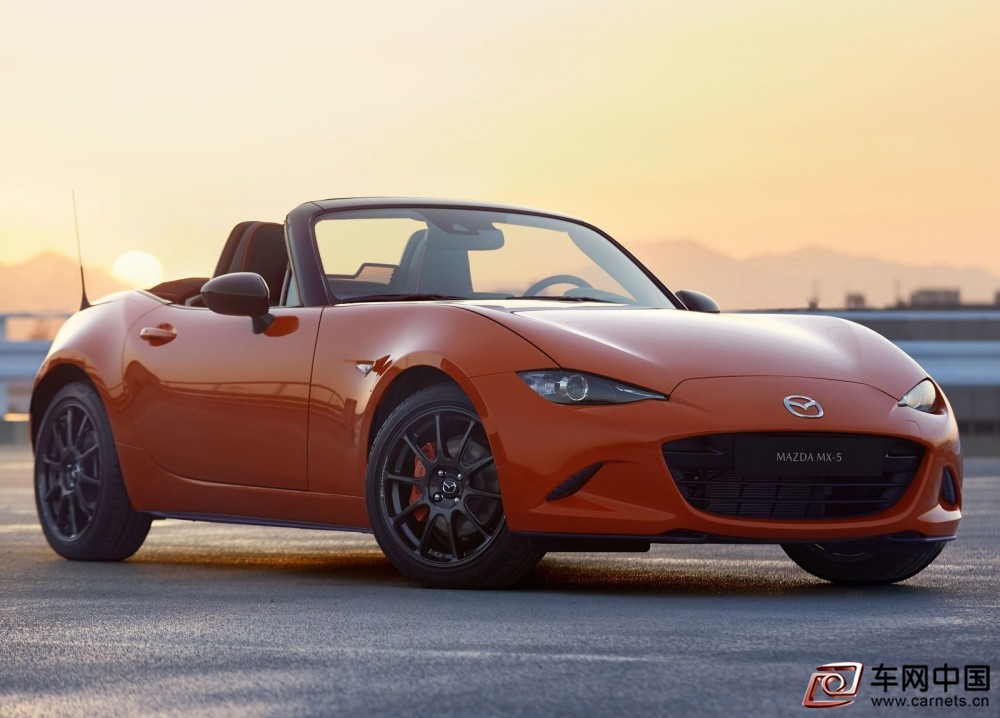 Mazda-MX-5_30th_Anniversary-2019-1600-01