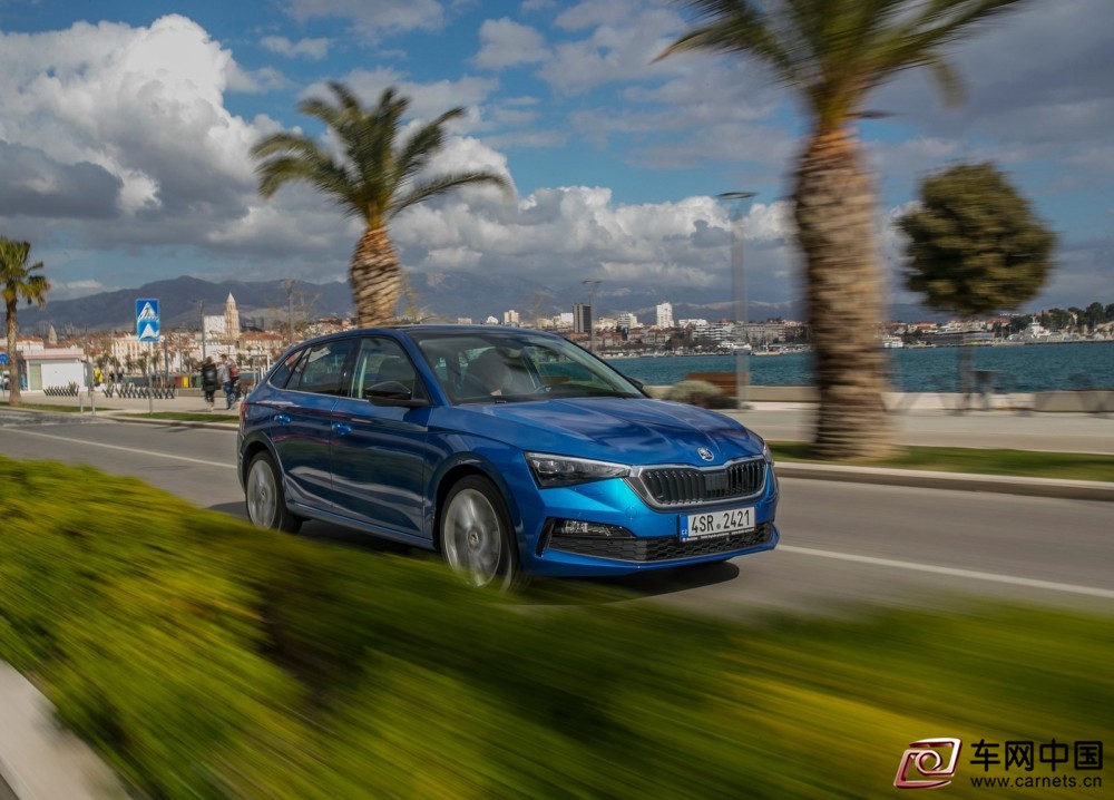 Skoda-Scala-2019-1600-15