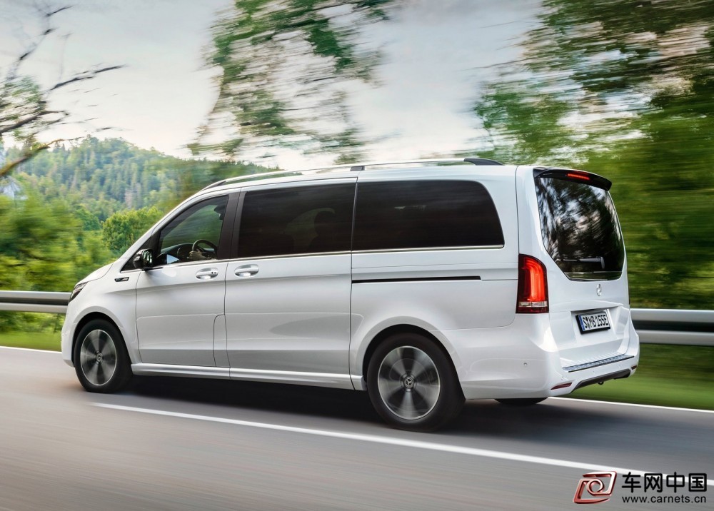 Mercedes-Benz-EQV-2020-1600-11