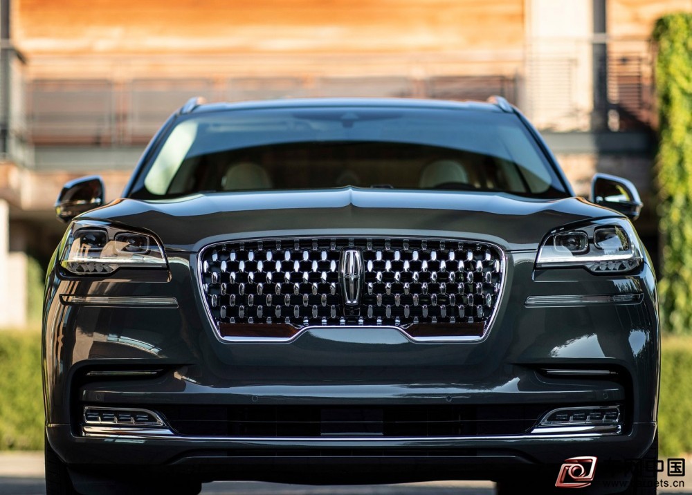 Lincoln-Aviator-2020-1600-3a