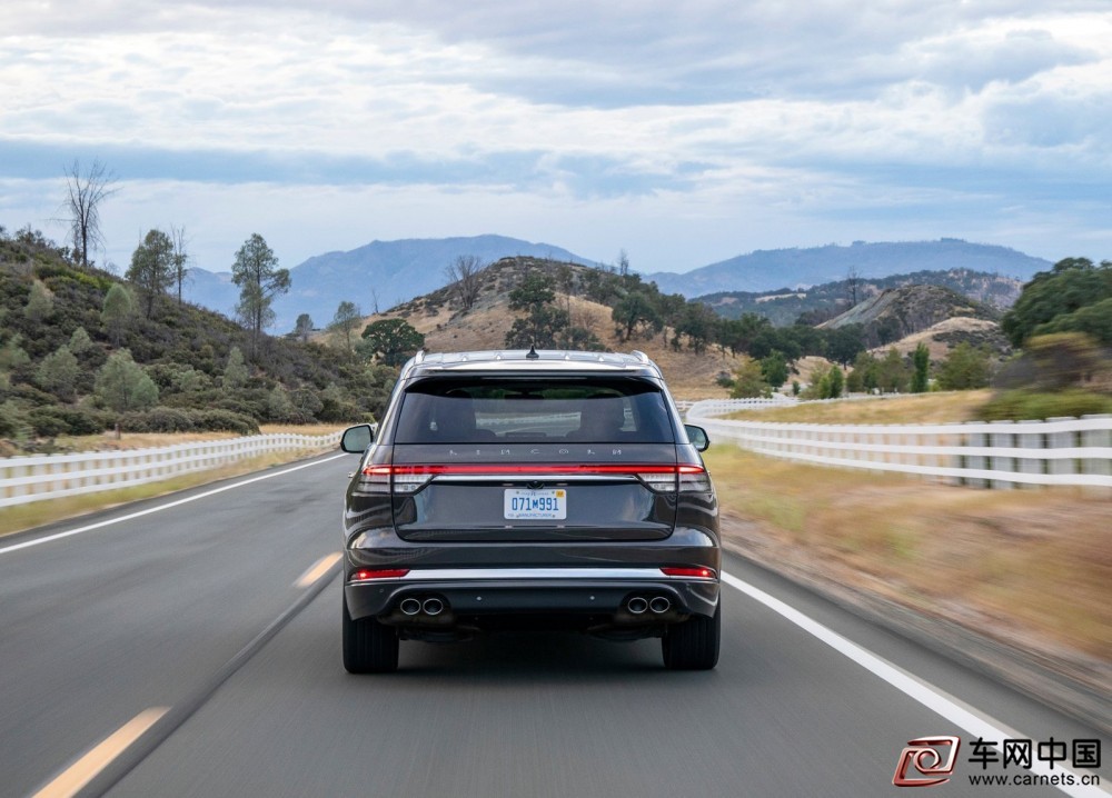 Lincoln-Aviator-2020-1600-3c