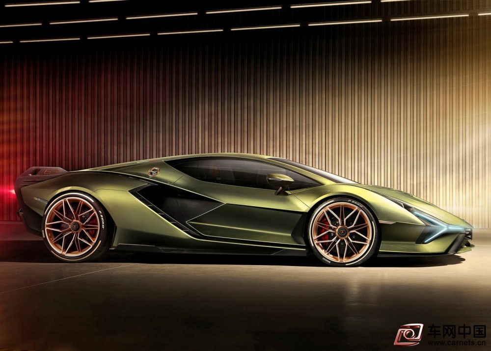 Lamborghini-Sian-2020-1600-06