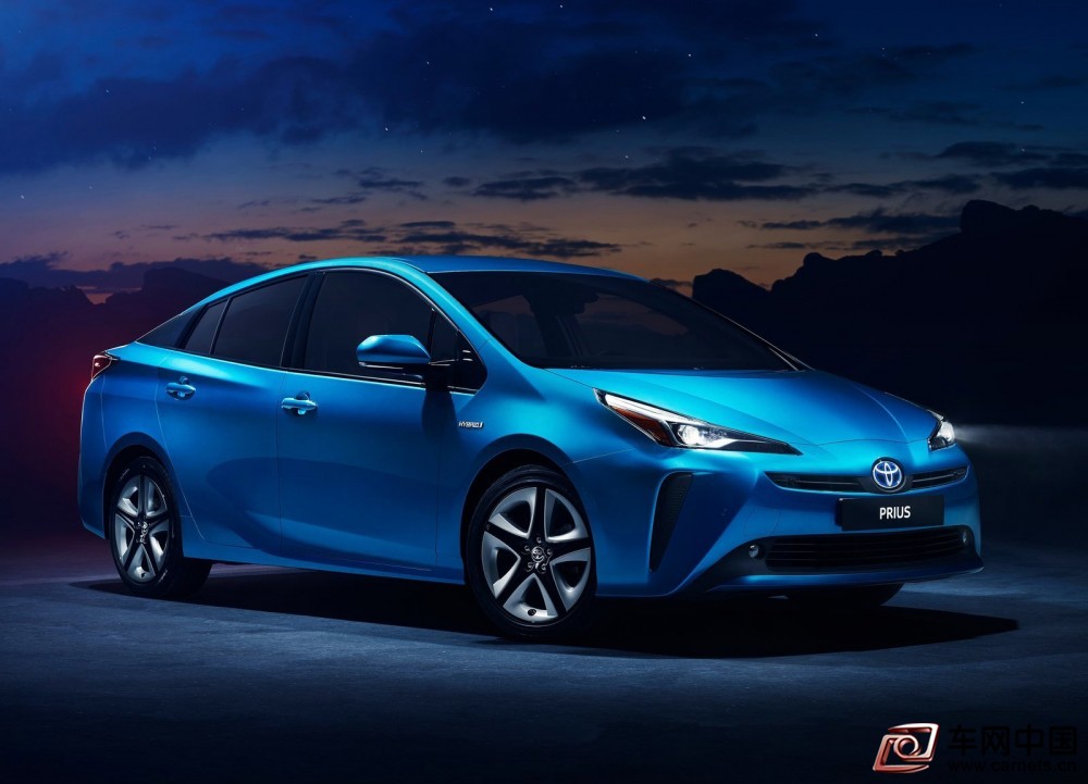 Toyota-Prius-2019-1600-01