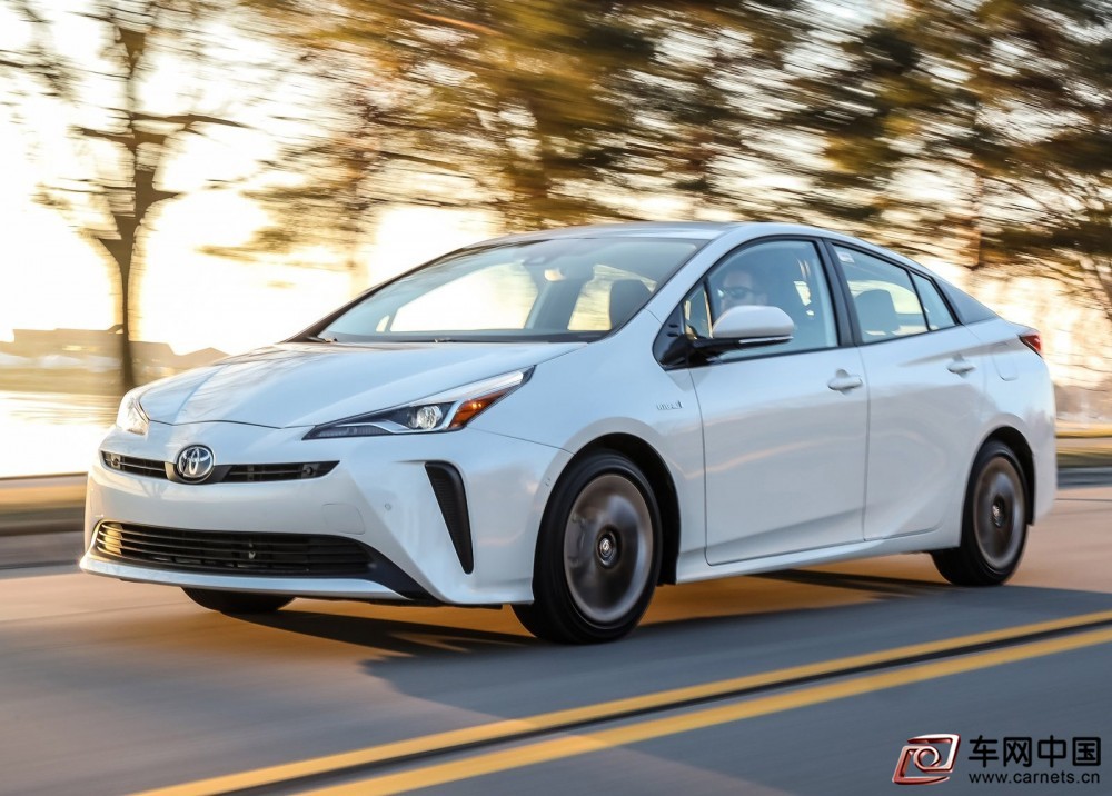 Toyota-Prius-2019-1600-12