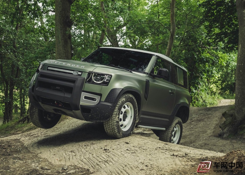 Land_Rover-Defender_90-2020-1600-01