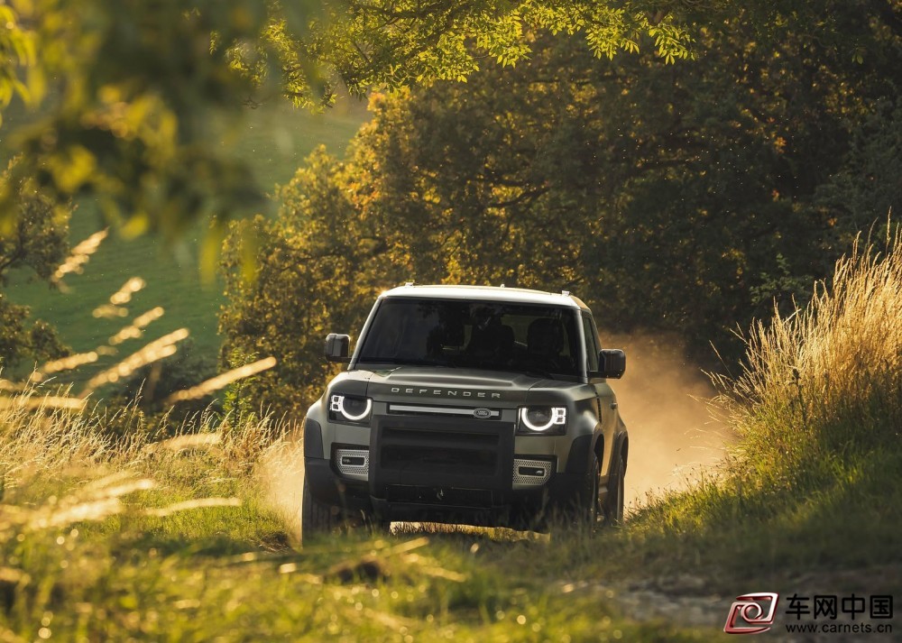Land_Rover-Defender_90-2020-1600-2a
