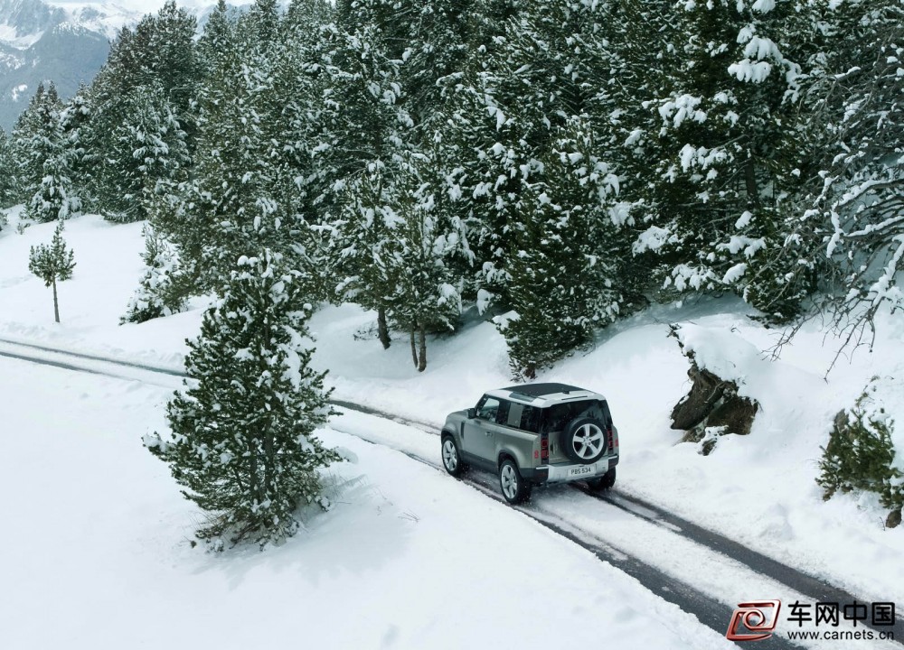 Land_Rover-Defender_90-2020-1600-26