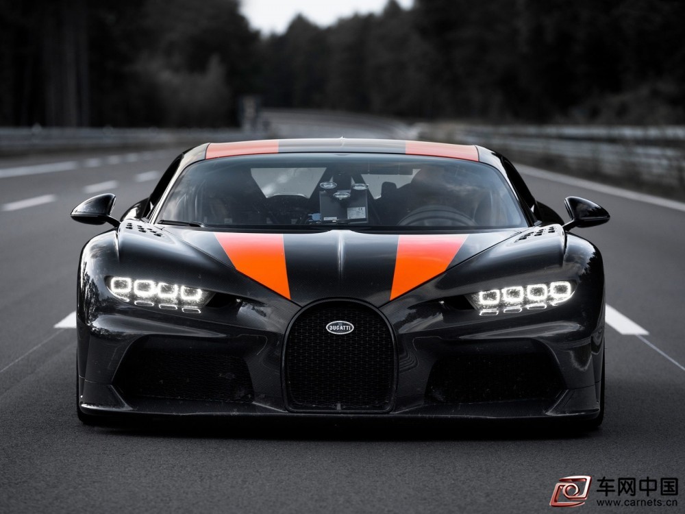 Bugatti-Chiron_Super_Sport_300-2021-1600-0a