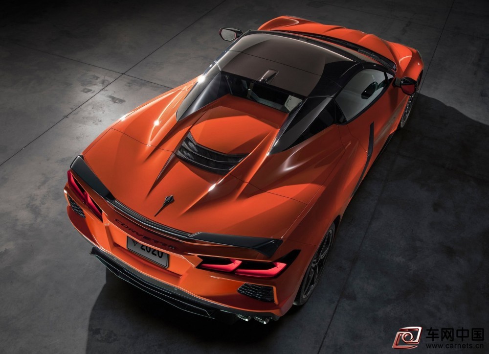 Chevrolet-Corvette_C8_Stingray_Convertible-2020-1600-05