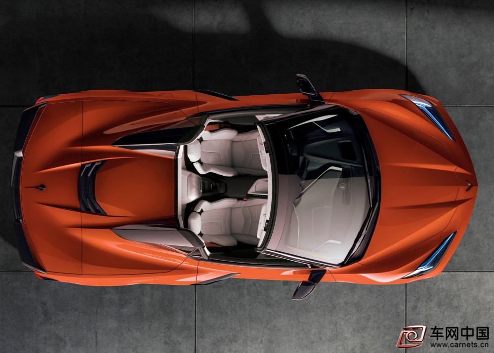 Chevrolet-Corvette_C8_Stingray_Convertible-2020-1600-08