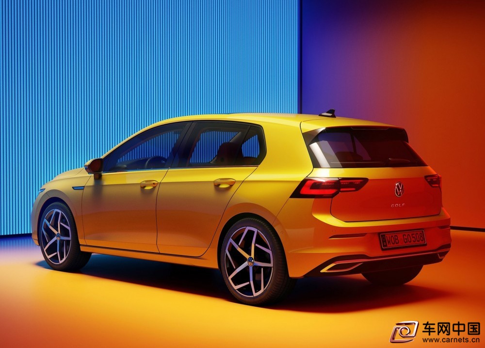 Volkswagen-Golf-2020-1600-13