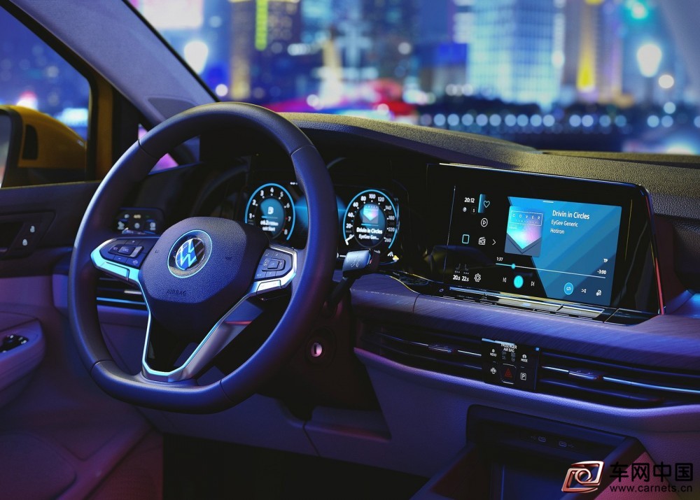 Volkswagen-Golf-2020-1600-38