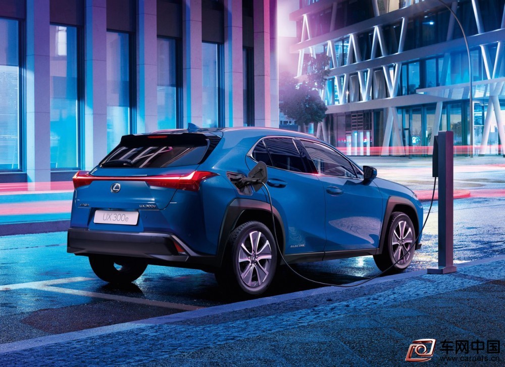 Lexus-UX_300e-2021-1280-05