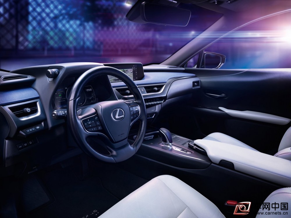 Lexus-UX_300e-2021-1280-10