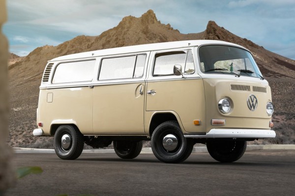 2019 Volkswagen Type 2 Bus Electrified Concept