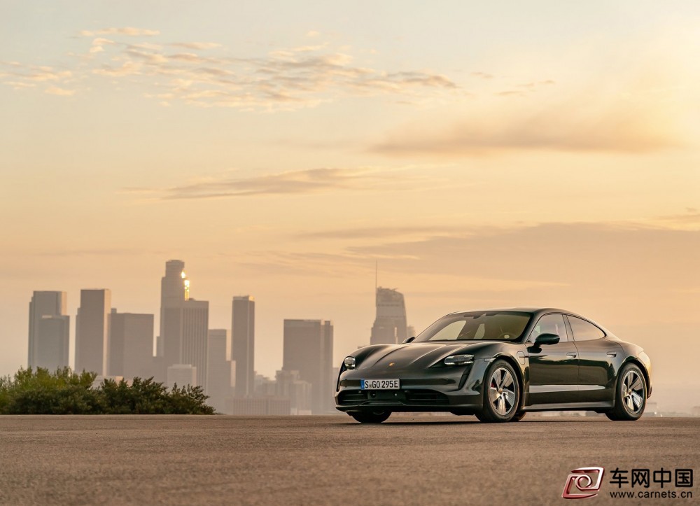 Porsche-Taycan_4S-2020-1600-0a