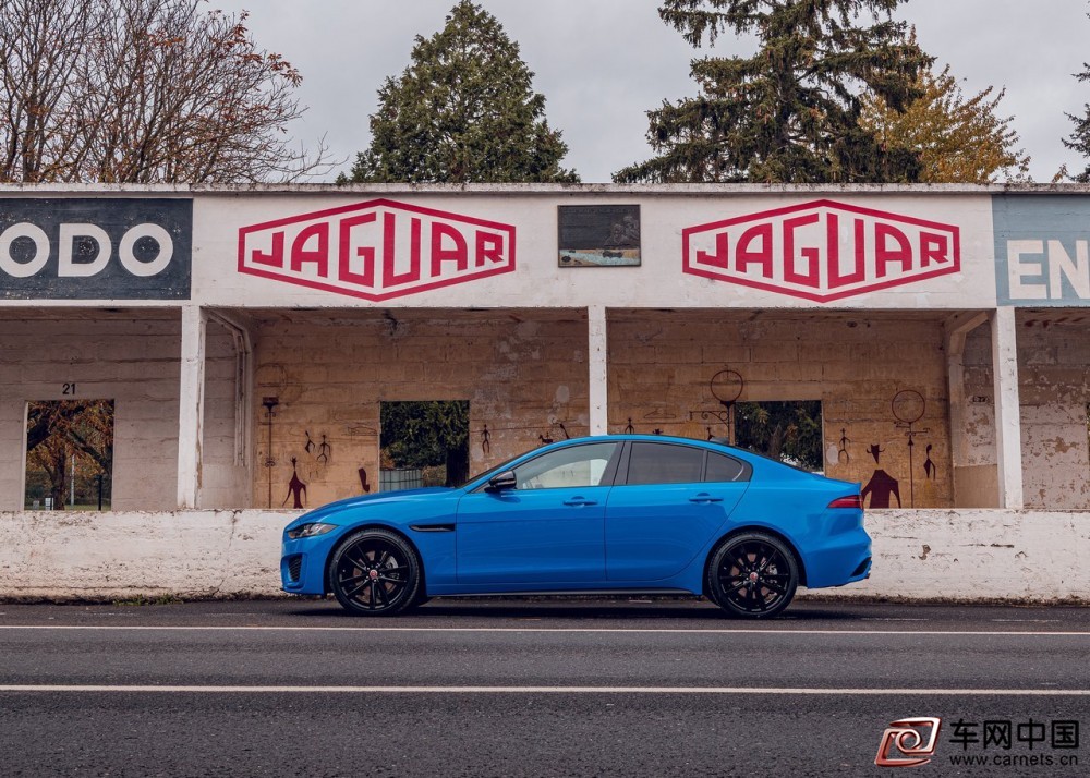 Jaguar-XE_Reims_Edition-2020-1280-12