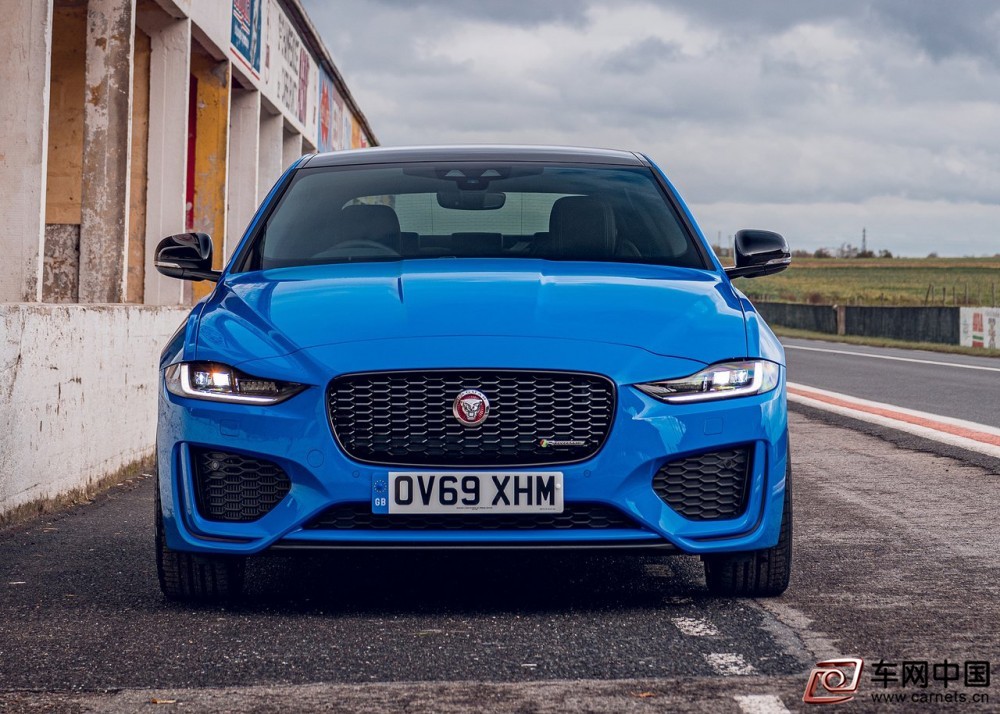 Jaguar-XE_Reims_Edition-2020-1280-25