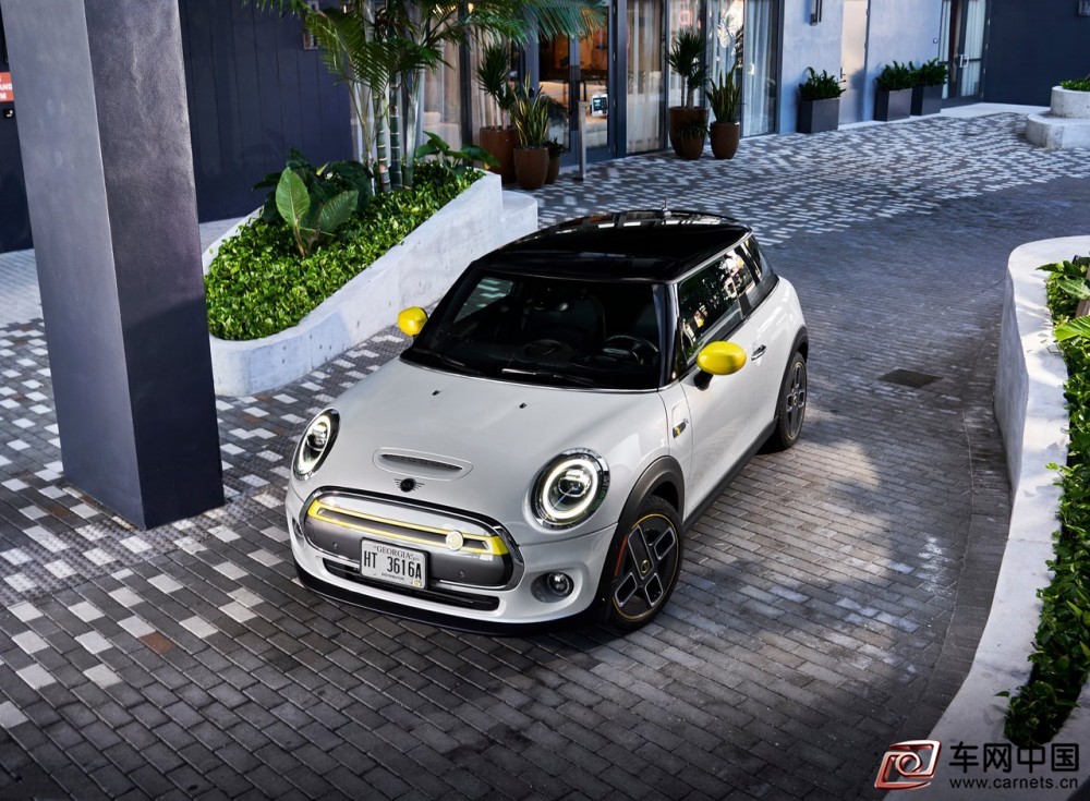 Mini-Cooper_SE-2020-1280-25