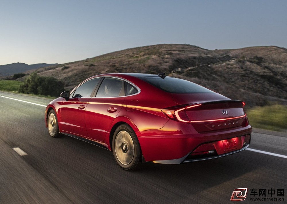 Hyundai-Sonata_Hybrid-2020-1280-07
