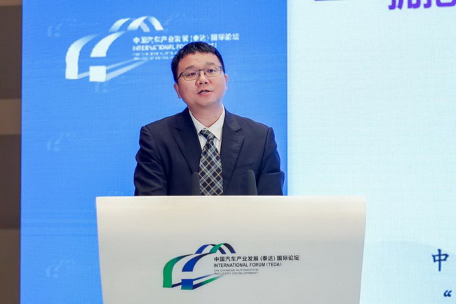 李立理_调整大小.jpg