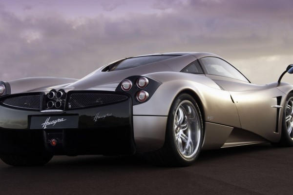 Pagani Huayra (2012)