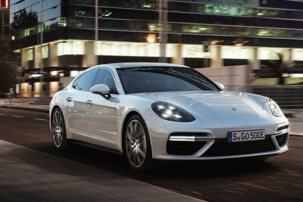 Porsche Panamera Turbo S E-Hybrid (2018)
