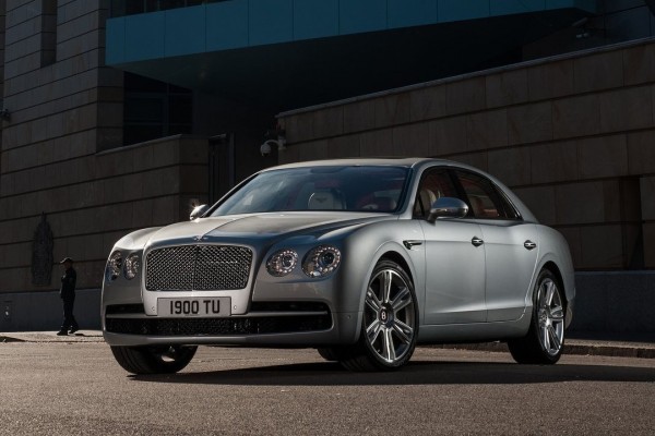 Bentley-Flying_Spur_V8-2015