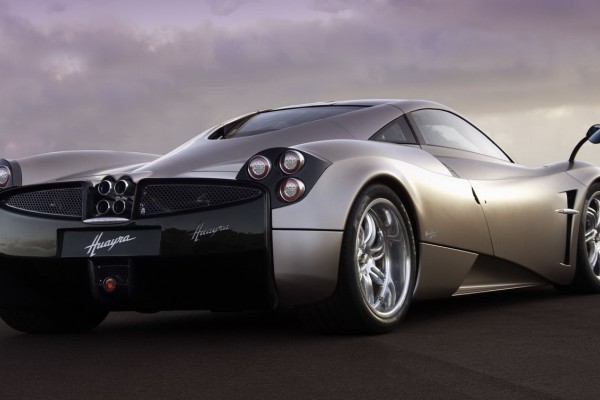 Pagani Huayra (2012)