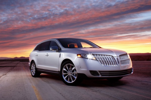 Lincoln MKT (2010)