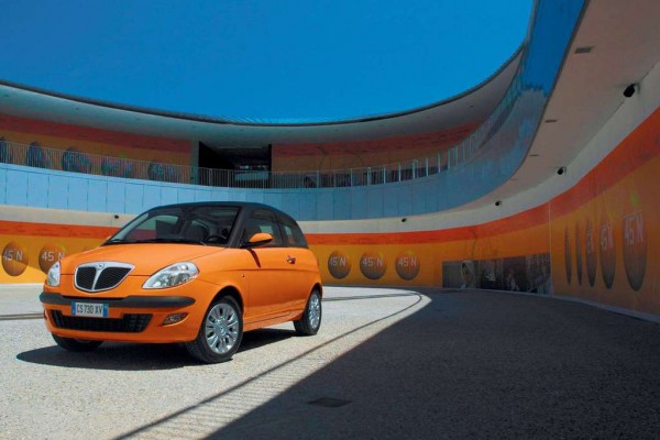 Lancia Ypsilon MomoDesign