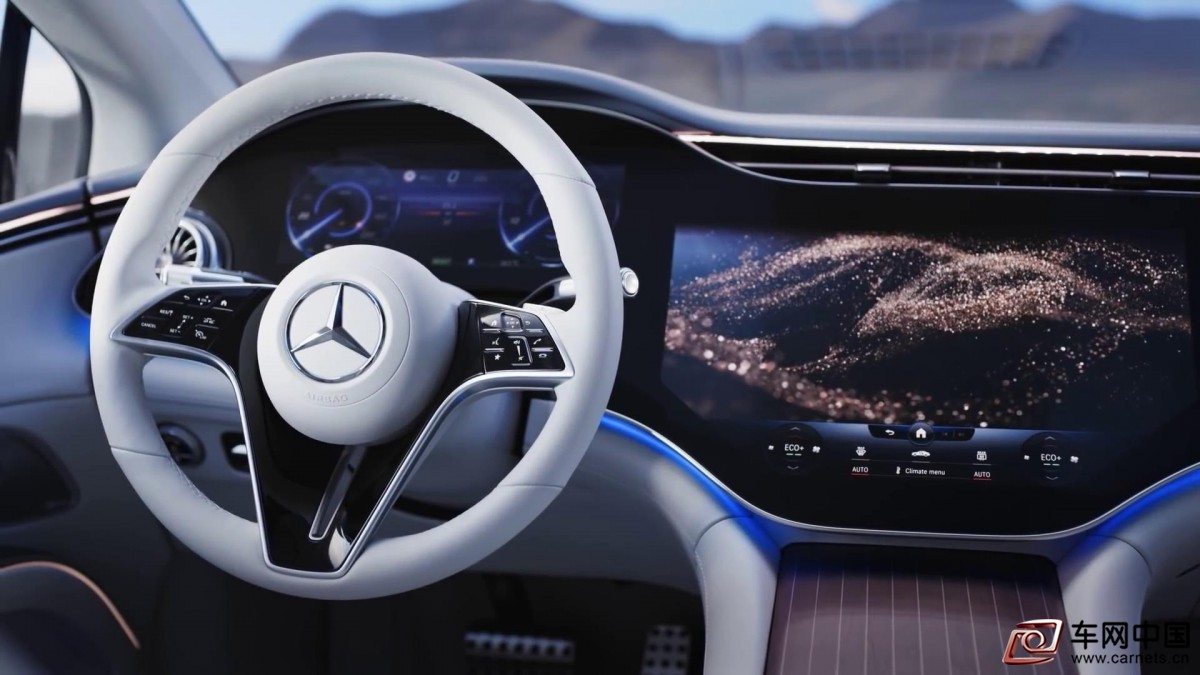 2022 Mercedes EQS - interior Exterior and Driving (Best Luxury Electric Car)[00-03-06][20210803-105018698]