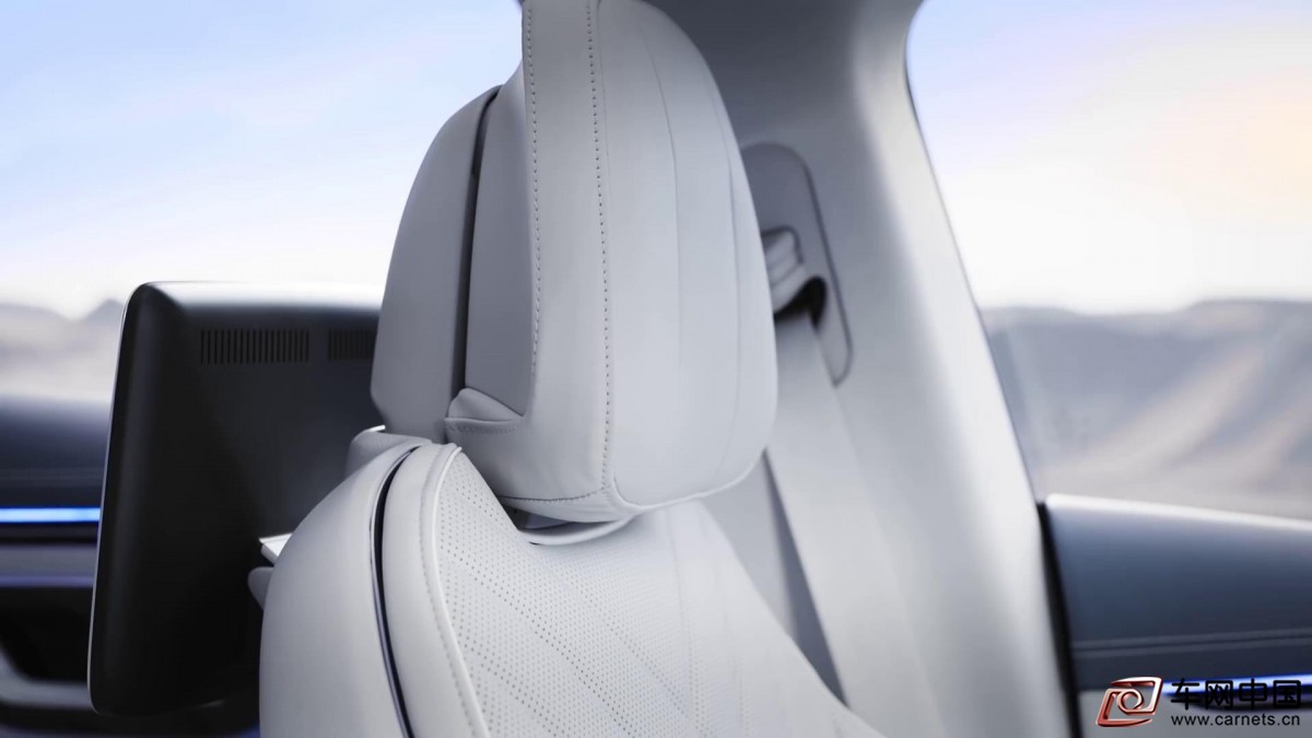 2022 Mercedes EQS - interior Exterior and Driving (Best Luxury Electric Car)[00-03-23][20210803-105035662]