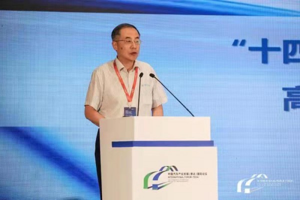 【智库视点】朱宏任：“十四五”时期我国汽车产业高质量发展的再定位