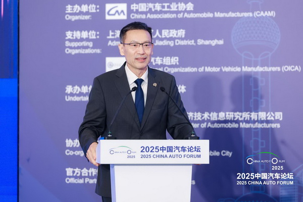 陈黎明2_调整大小.jpg