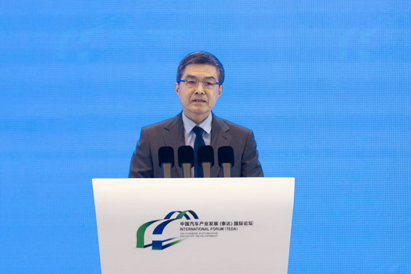 欧阳明高_调整大小.jpg