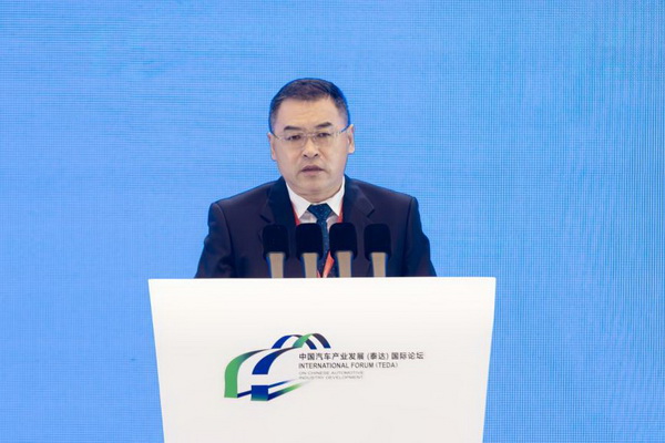 李天威_调整大小.jpg