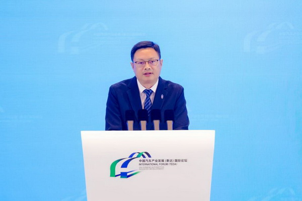 周林_调整大小.jpg