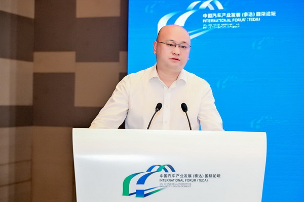 杨光华_调整大小.jpg
